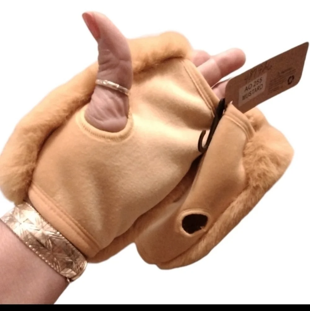 Odiva mustard color